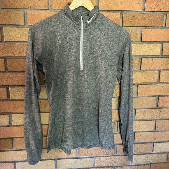 Nike Dri-Fit Athletic Athleisure Gym Running Half Zip Pullover Gray Size Small - Picture 1 of 6